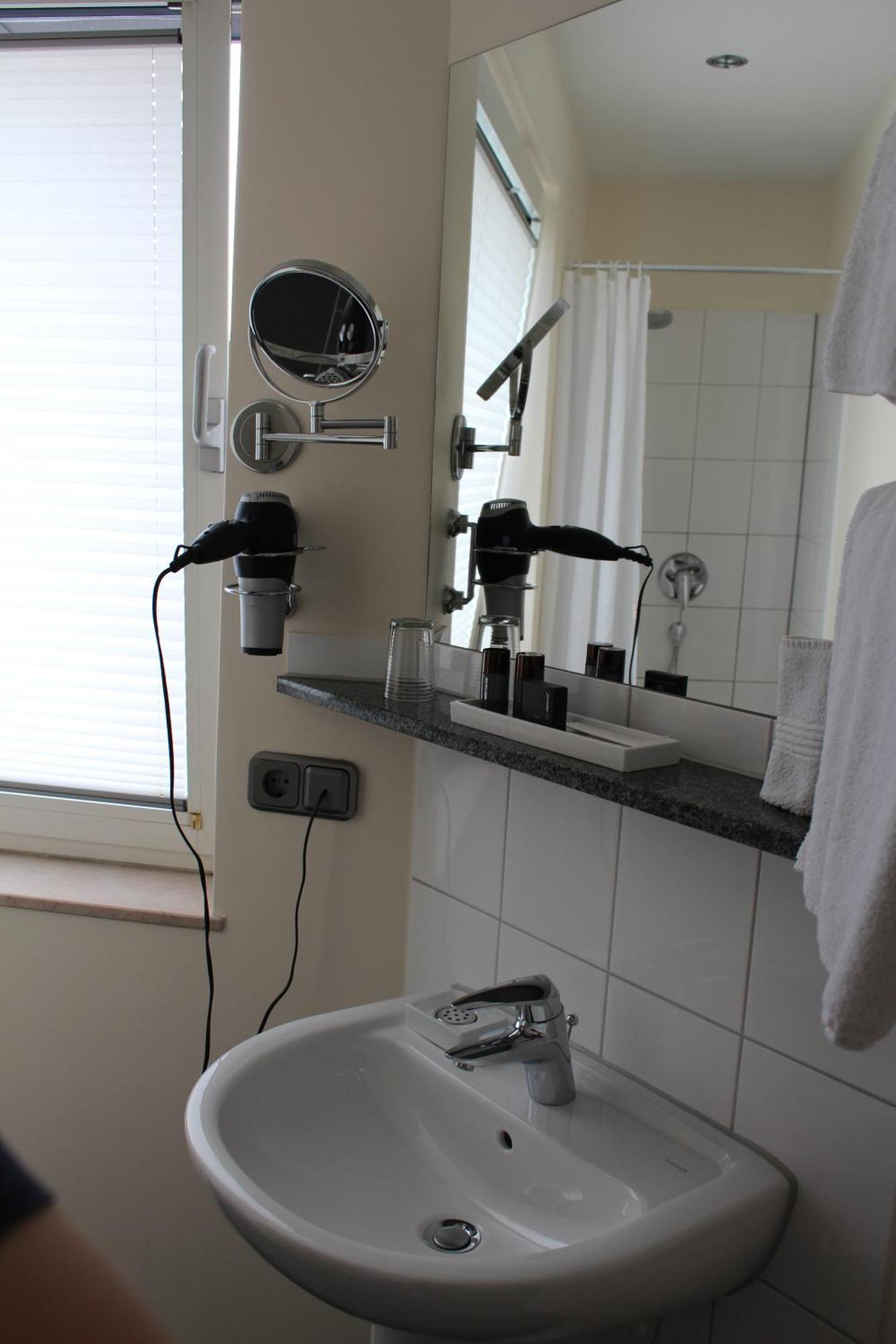 Hotel Bonjour Bad Soden am Taunus Habitación foto